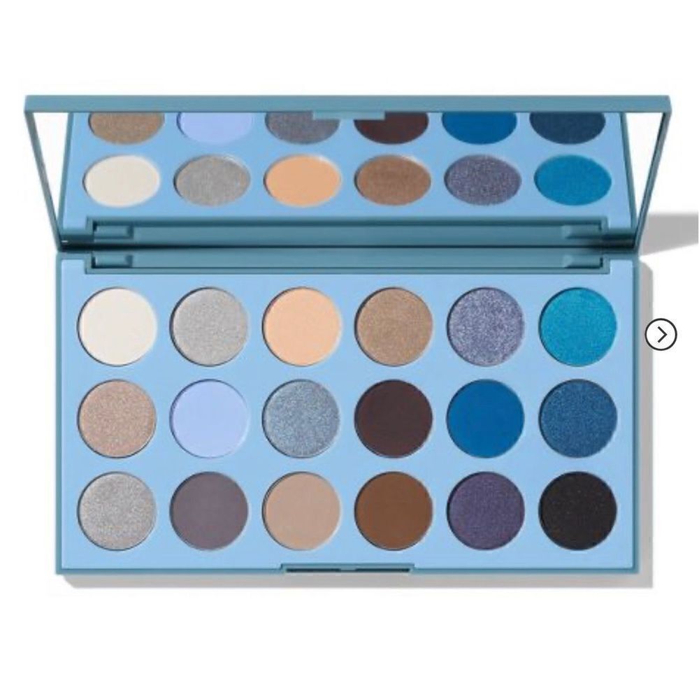 Morphe 18A Blue Ya Away Artistry Palette